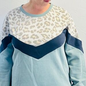 Hem and Thread Sweatshirt